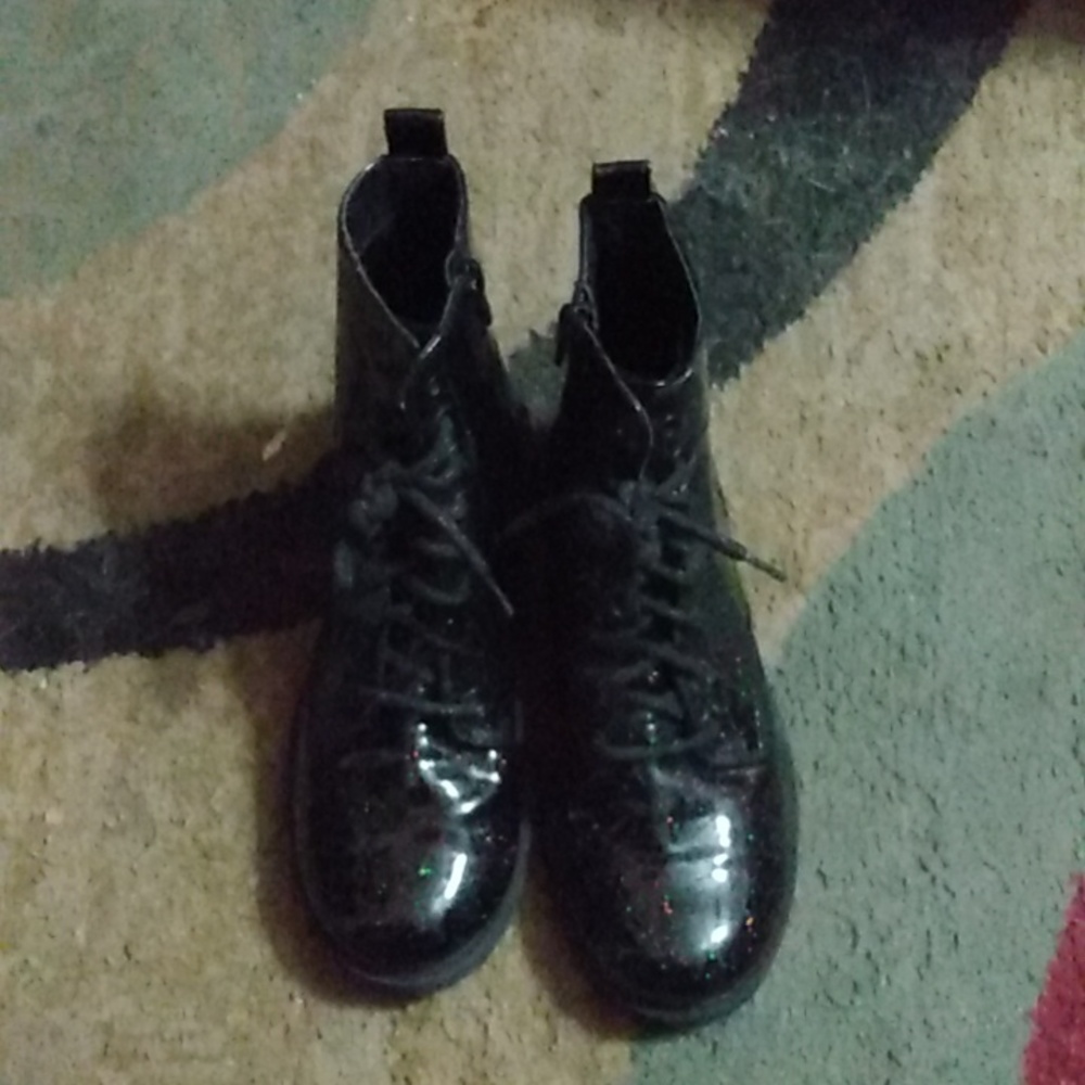 Wonder nation, 5 black glittery